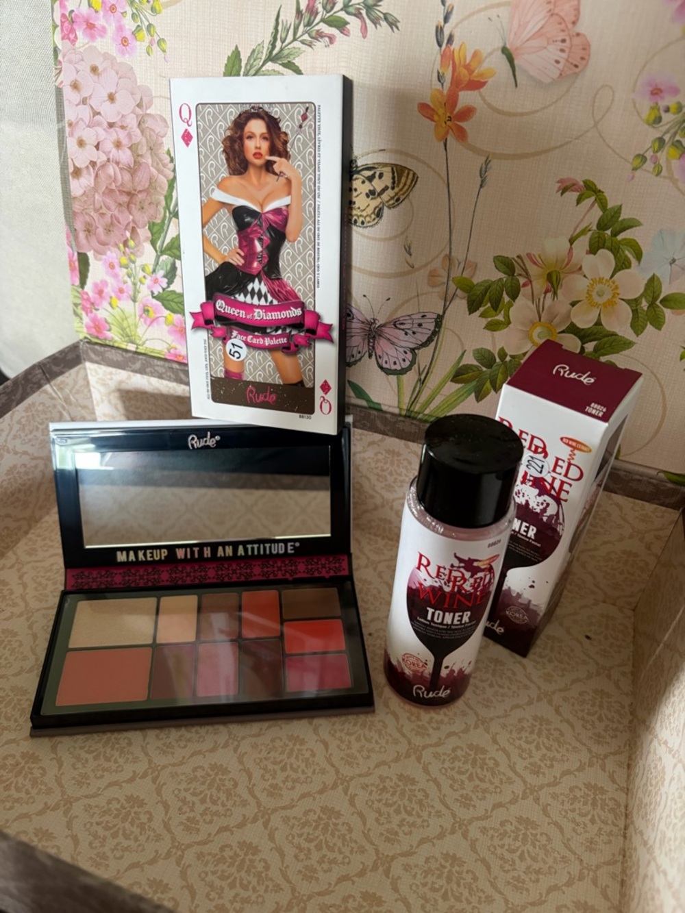 RUDE Women Makeup Palette queen of diamons and red wine toner
